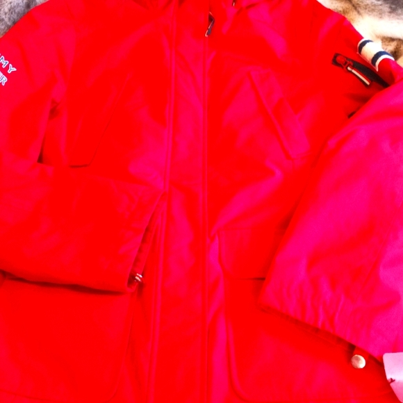 Tommy Hillfiger 3 in 1 NEW Jacket - Picture 3 of 4